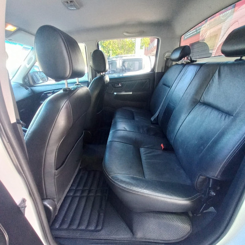 Imagen 8 de 8 de Toyota Hilux 4x4 Srv Limited