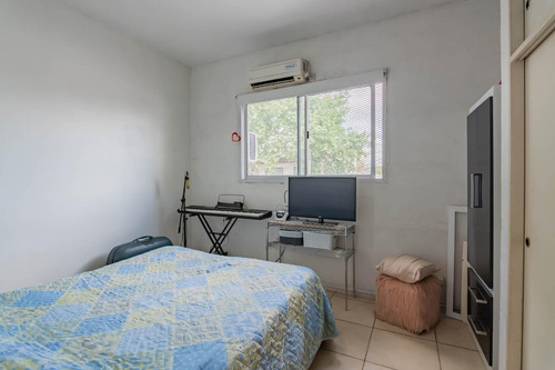 Ph En Venta 3 Ambientes Al Frente Con Jardin Y Pileta.