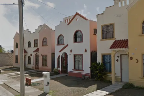Gran Casa En Circuito Vancouver Colonia Terranova Plus Mazatlan Sinaloa Me
