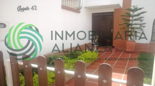 Casa En Venta En Quintas Del Cacique Iii. Cod V61247