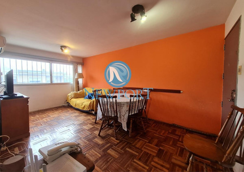Imagen 2 de 13 de Apartamento - Buceo, 3 Dormitorios, 1 Baño