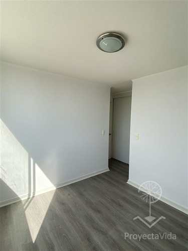 Arriendo Departamento 1d-1b + Est Y Bod. En Santiago Cen