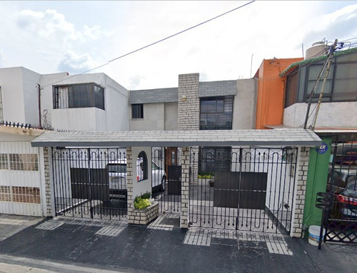 Casa En Venta En Tlalnepantla, Col. Valle Dorado, Tum