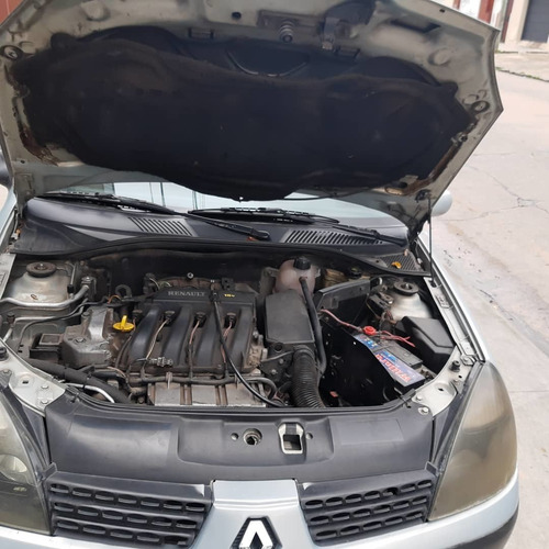 Renault Clio 2003 1.6 Privilege 4 P