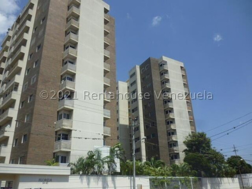 Hector Piña Vende Bello Apartamento En Zona Oeste De Barquisimeto 23-139