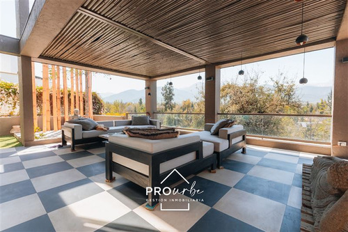 Casa En Venta, 2 Suite En Golf Lomas De La Dehesa, Barnechea