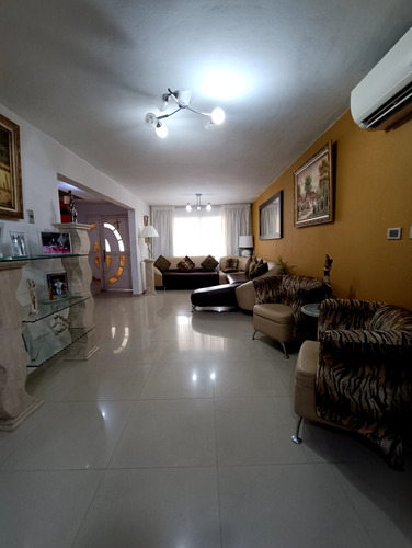 Se Vende Townhouse 104m2 3h/3b/1p Samanes De Betania I Charallave 6880