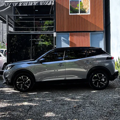 Peugeot 2008 Gt Line 2023