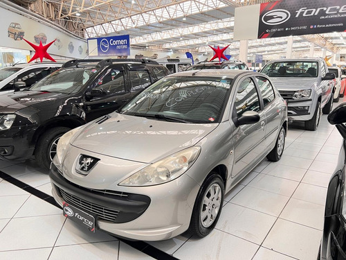 Peugeot 207 1.4 Xr 10 Anos Flex 5p