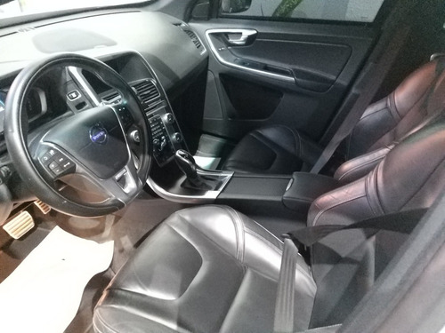 Imagem 8 de 10 de Volvo Xc60 2015 3.0 T6 R-design 5p