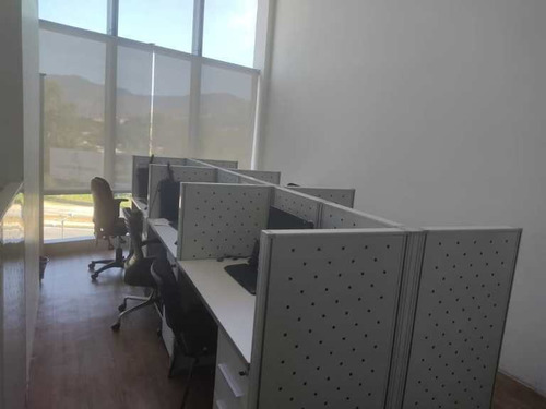 Imagen 4 de 14 de Oficina En Hesperia Wtc, Mañongo. Plof-47