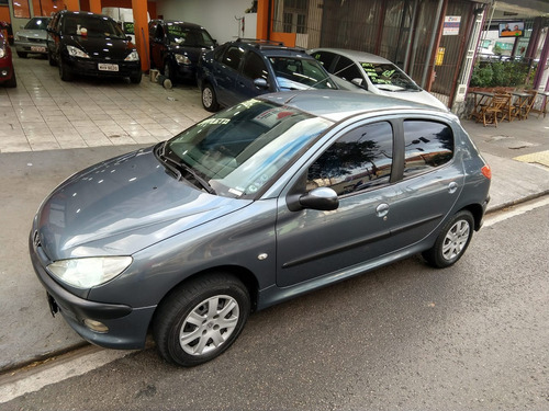 Peugeot 206 1.6presence Flex 4p