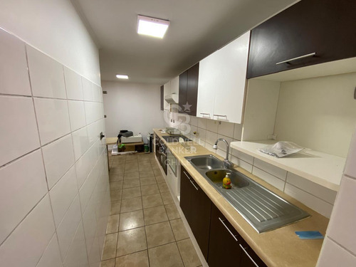 Hermoso Departamento Con Vista Al Mar, Sector Sur.