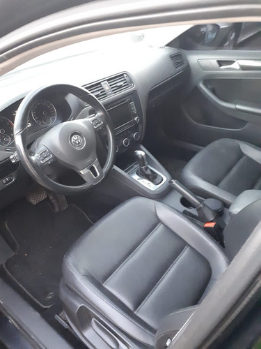 Imagen 7 de 12 de Volkswagen Vento 2.5 2014