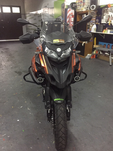 Benelli Trk 502x - Impecable - Igual A Nueva Con Accesorios