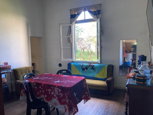 Alquiler De Casa Con Amplio Jardín En José C Paz