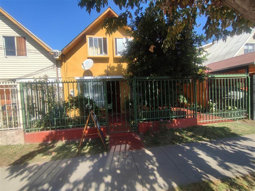 Casa En Venta De 3 Dormitorios, 2 Baños En Quilicura