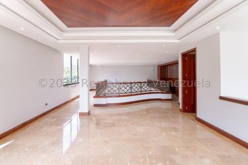 Vendo Apartamento Penthouse Varios Niveles Altamira Yf