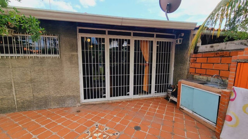 Imagen 14 de 16 de Frances Mijares Venta De Town House Urb Valle De Oro San Diego Cód 187447