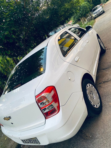 Imagem 4 de 5 de Chevrolet Cobalt Ls 1.4 Flex 12/13