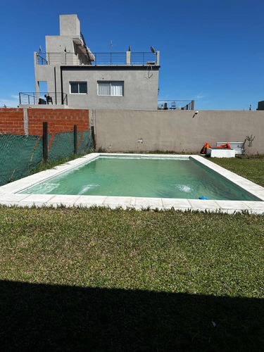 Casa 4 Ambientes En Venta