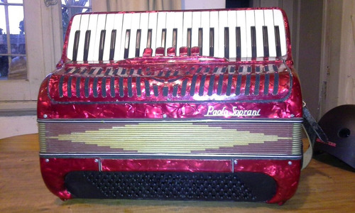 Acordeon Paolo  Soprani En  Cuarta  120 Bajos