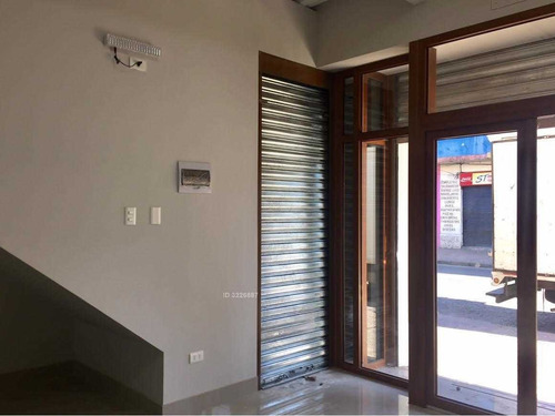 Local 2 Niveles, Manuel Montt 1095, 250m2 4 Baños, Nuevo