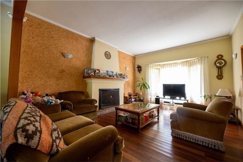 Alquiler Casa 6 Amb. Barrio Barrancas De San Jose