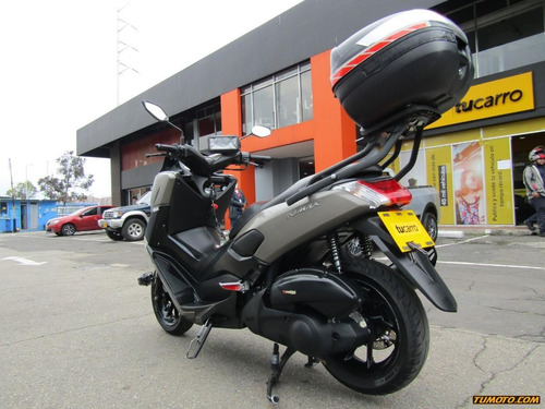Motos Yamaha N-max