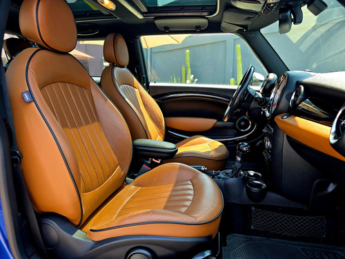 Mini Cooper 1.6 S Hot Chilli . At