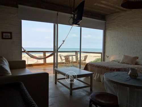 Miralejos - Loft Rojo (planta Alta) En Punta Del Diablo