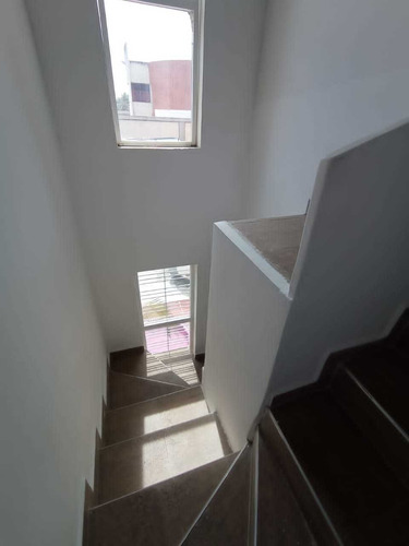 Imagen 12 de 26 de Lindo Townhouse Cerca De Unimar El Valle