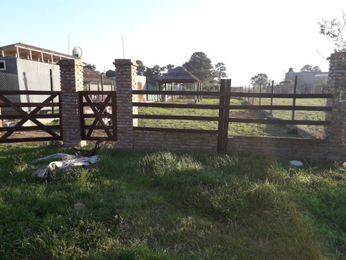 Imagen 4 de 4 de Venta Lote 400 M2 En Barrio Los Pinos De Andino