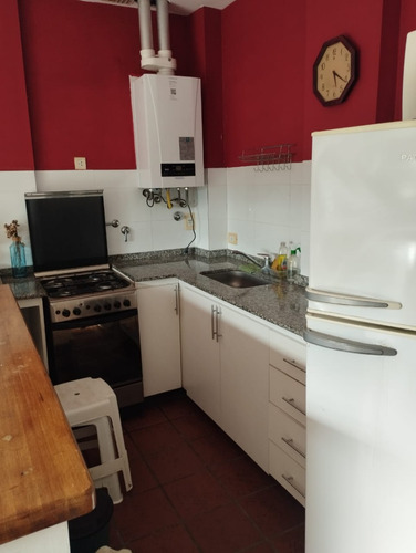 Departamento 2 Ambientes En 2do Piso Patagonia 1 Al Frente. Con Cochera Privada Cubierta