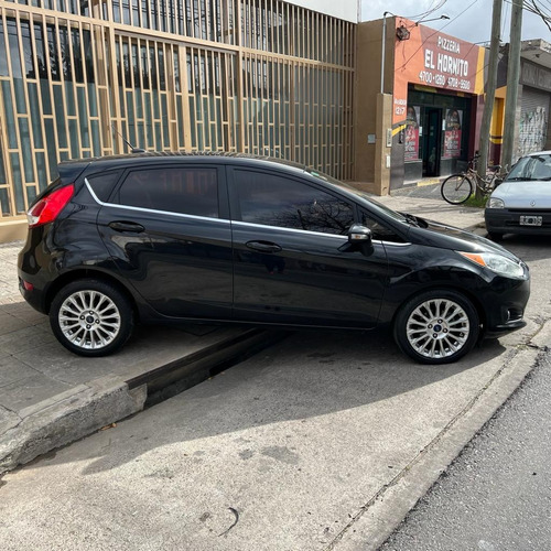 Imagen 4 de 25 de Ford Fiesta Kinetic Design 1.6 Titanium Powershift 120cv