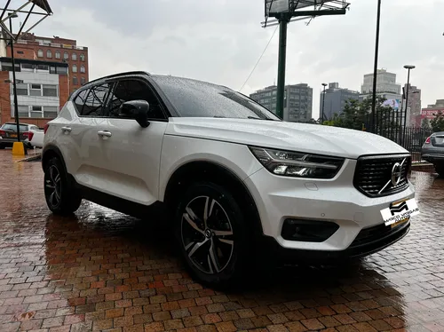 Volvo XC40 T4 R-Desing