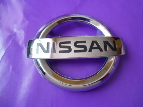 Emblema Aprio Nissan Parrilla 12 Cms. Logo