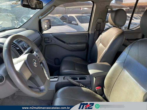 Imagem 6 de 9 de Nissan Frontier Le Cd 4x4 2.5 Tb Diesel Aut. Flex 2011