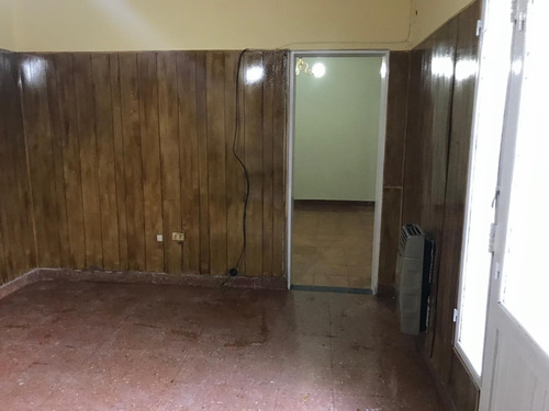Imagen 5 de 10 de Alquiler - Ph 2 Amb. Con Patio - Al Frente - Sin Expensas