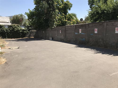 2 Niveles + Estac. Av. Padre Hurtado Nte. / Hualtatas