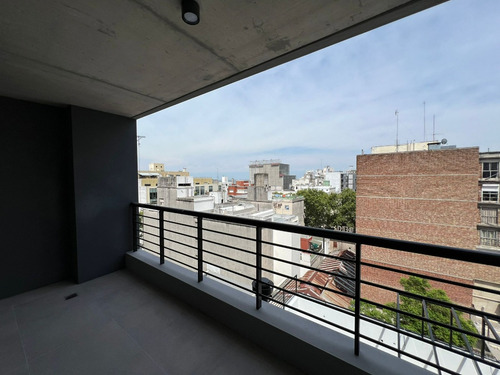Venta Apartamento 1 Dormitorio Penthouse Con Garage Centro