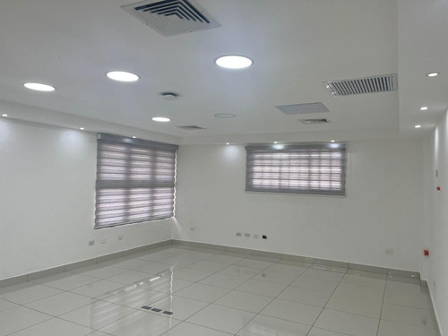 For Rent Local De Oficina En Los Prados De 150m2 Segundo Nivel Con 3 Parqueos