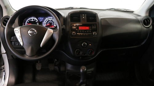 Nissan Versa 1.6 Advance Mt - 138087 - C
