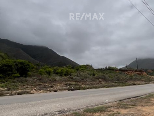 Re/max 2mil Vende Terreno En Guarame. Isla De Margarita, Estado Nueva Esparta 