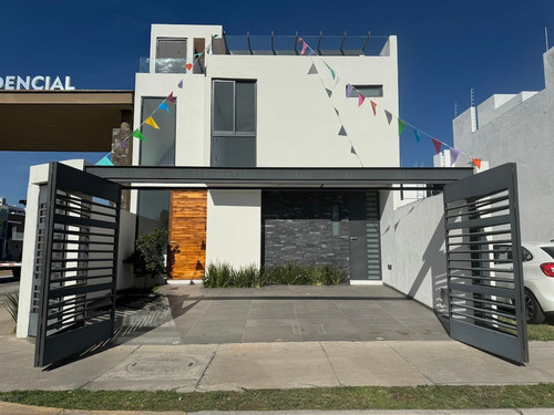 Casa En Venta En Boreales, Zapopan