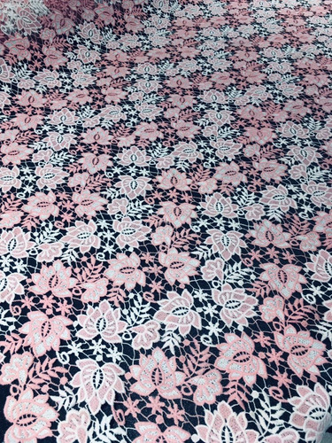 Imagen 5 de 5 de Guipiure De Seda Floral Blanco Y Rosa - Importado - Mariages