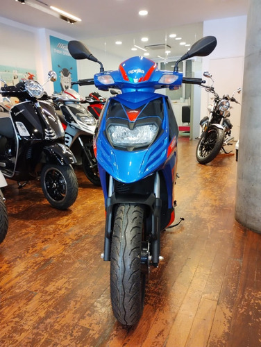 Imagen 3 de 17 de Nuevo Scooter Aprilia Sr 160 Azul Inyección Abs