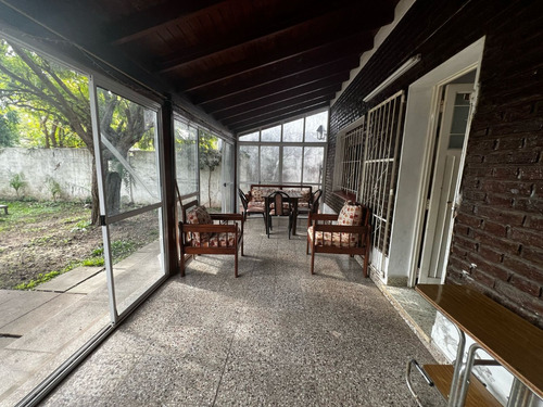 Casa Céntrica Con Jardin De Invierno En Venta, General Las Heras