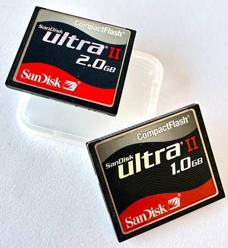 Tarjeta Compact Flash Sandisk Ultra Ii 1gb Y 2 Gb (Usado)
