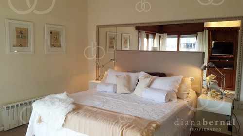 Casa En Mansa, Punta Del Este, 5 Dormitorios, Piscina Y Vista Al Mar. - Ref: 42107